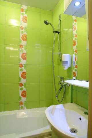 Апартаменты Ukrainian Hotel Service Apartments Киев Апартаменты на ул. Льва Толстого 22-3