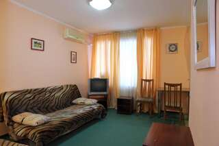 Апартаменты Ukrainian Hotel Service Apartments Киев Апартаменты на бульваре Дружбы Народов 19а-5
