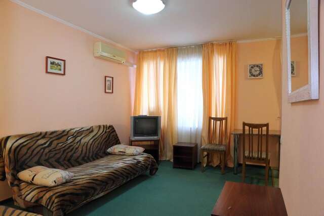 Апартаменты Ukrainian Hotel Service Apartments Киев-40