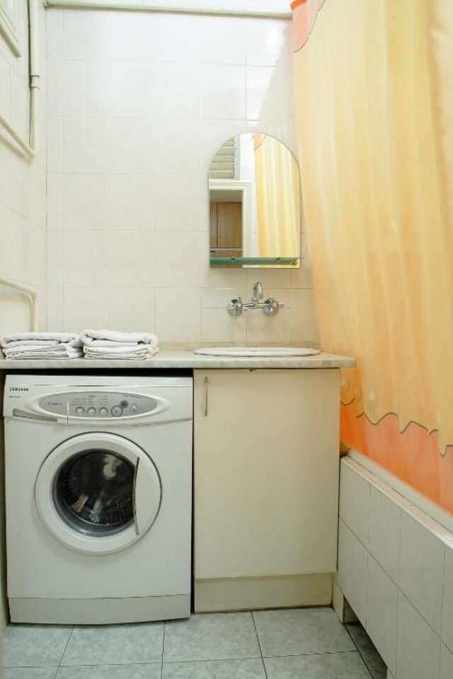 Апартаменты Ukrainian Hotel Service Apartments Киев-60